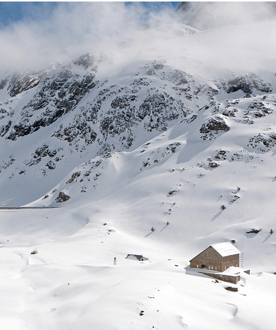 Montañas nevadas