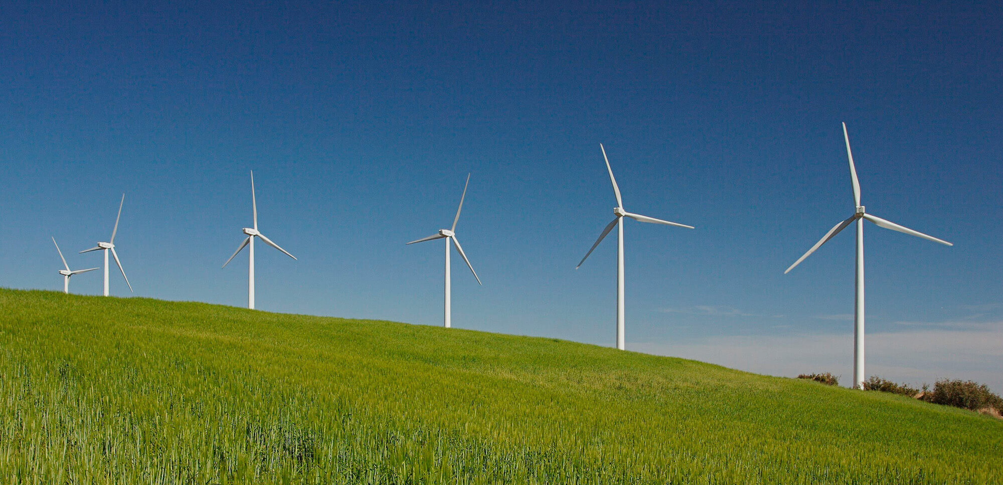 Plantillas gratis sobre electricidad para Google Slides y PPT, image size:2000x968