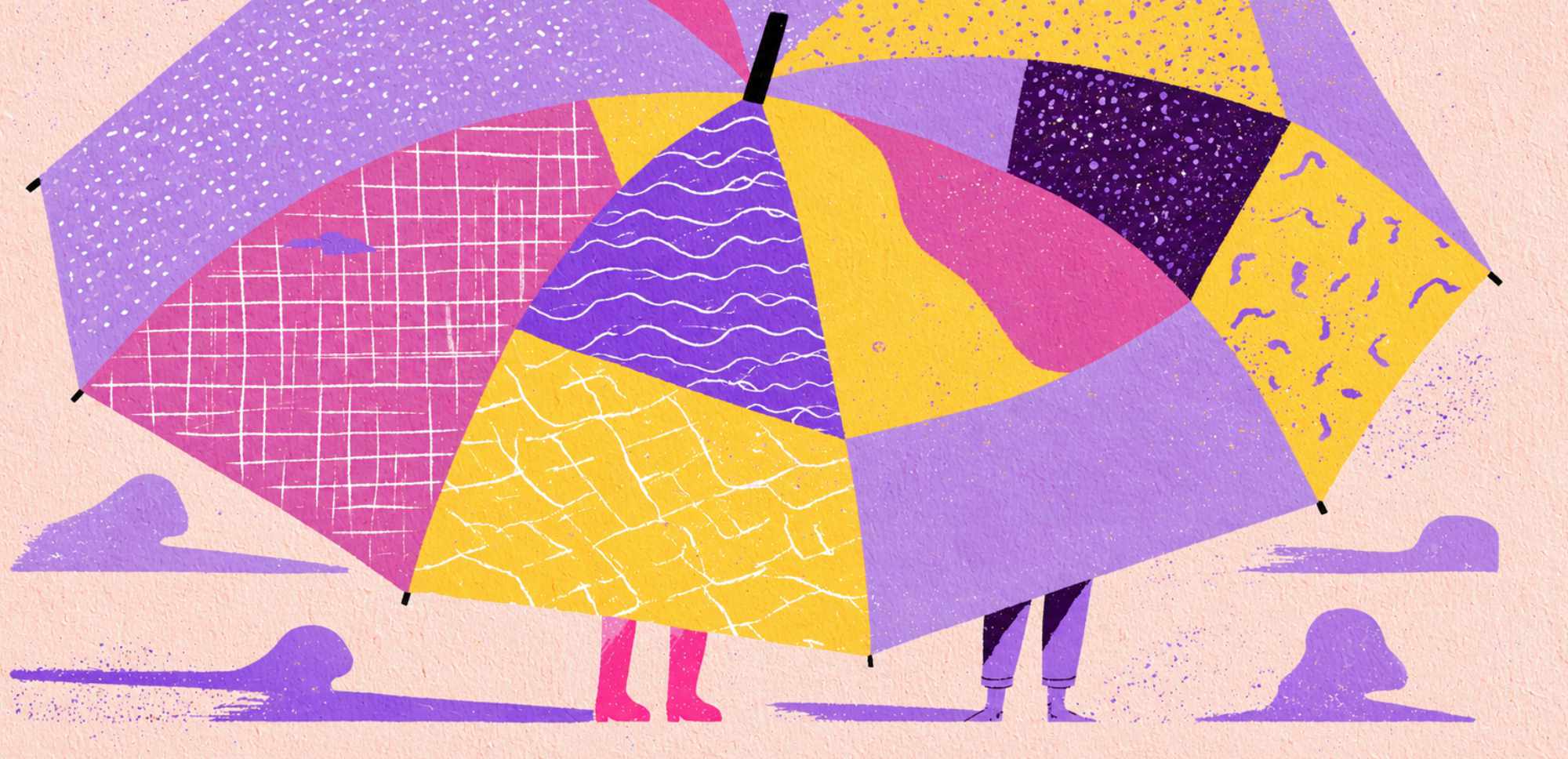 Ilustración editorial de estilo gráfico y colores vibrantes en la que dos personas quedan parcialmente ocultas detrás de un gran paraguas multicolor. El paraguas presenta secciones en tonos morados, rosas y amarillos con diferentes texturas y patrones. Solo se ven las piernas de las personas y sus sombras proyectadas sobre un fondo rosa claro.